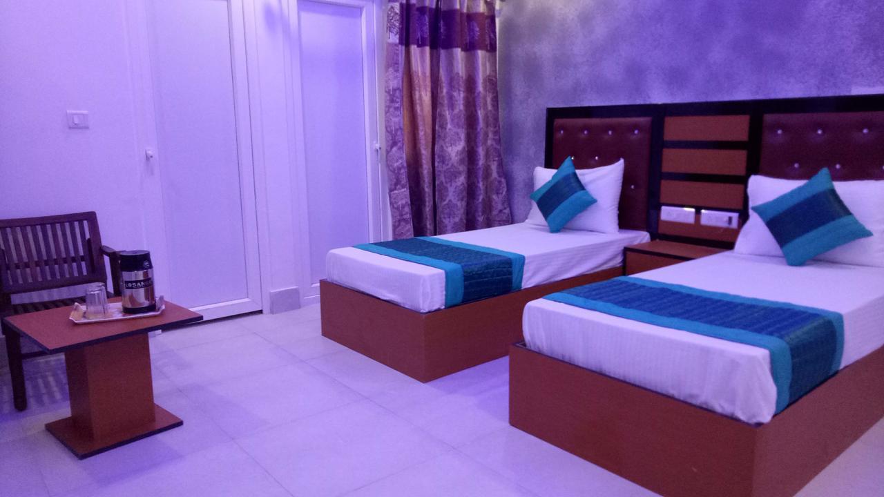 Capital O 13310 Noida Suites Exterior foto